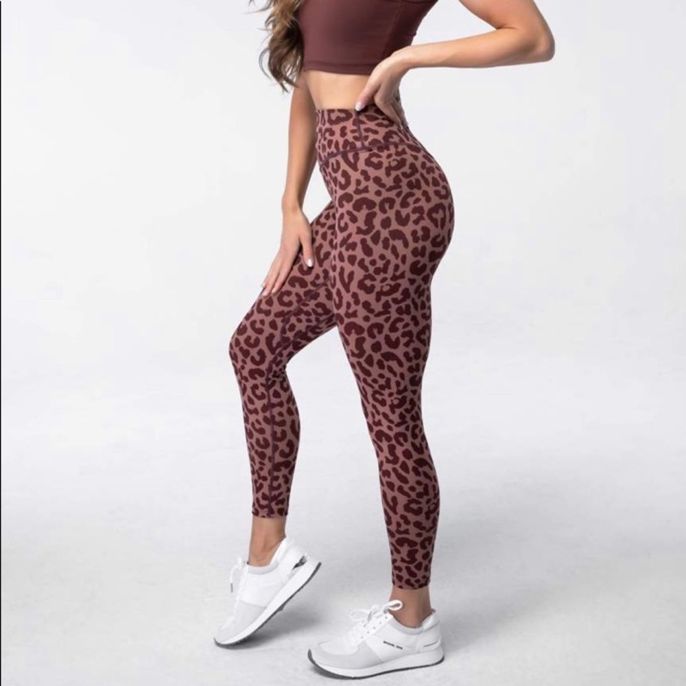 Balance Athletica King Cheetah Dusk Leggings